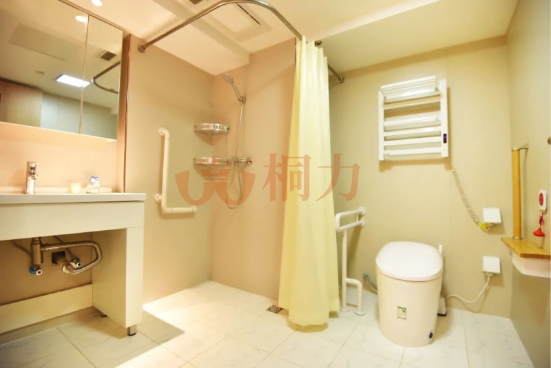 適（shì）老化衛（wèi）浴.jpg