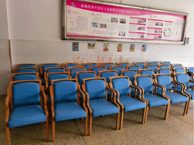 1704177916614742.jpg 椅子.jpg