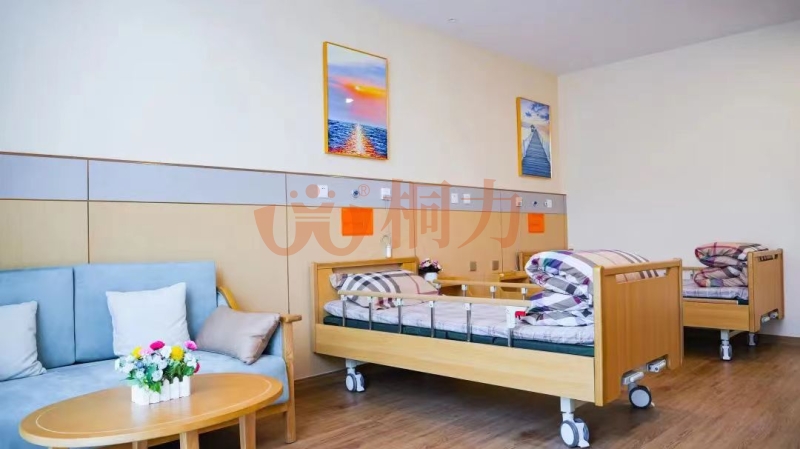 1695882886180687.jpg 日照(zhào)間.jpg